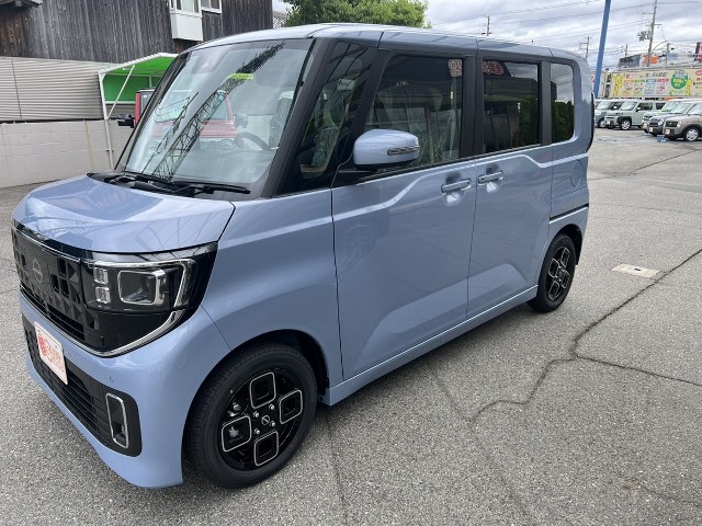 ニッサン ルークス3枚目