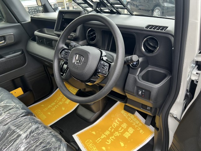 ホンダ N-BOXカスタム4枚目