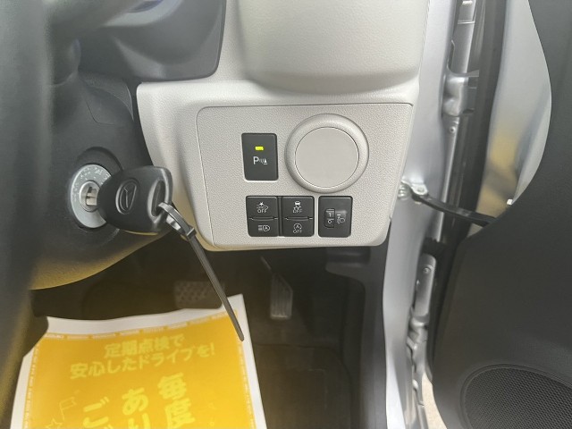 ダイハツ ミライース6枚目