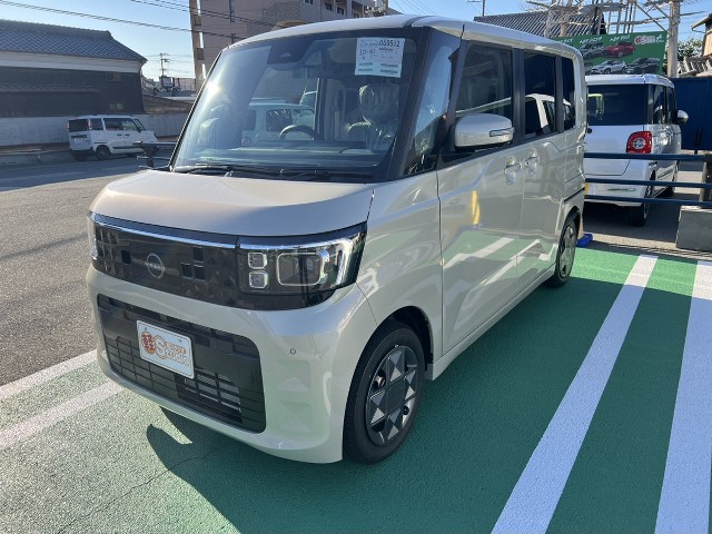 ニッサン ルークス2枚目