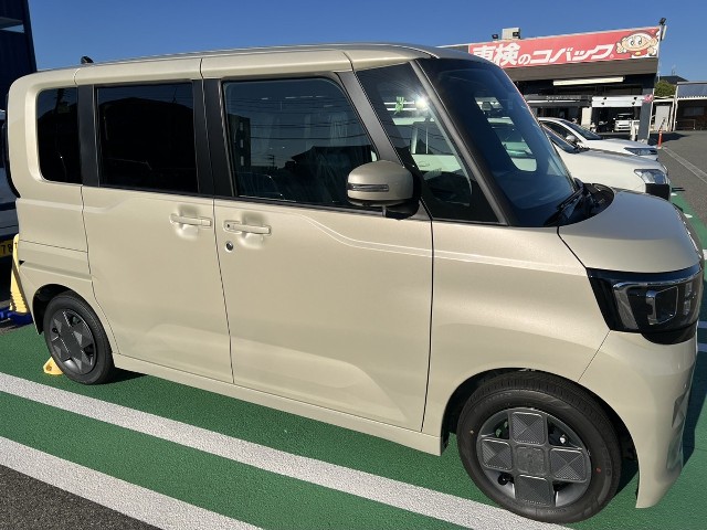 ニッサン ルークス3枚目