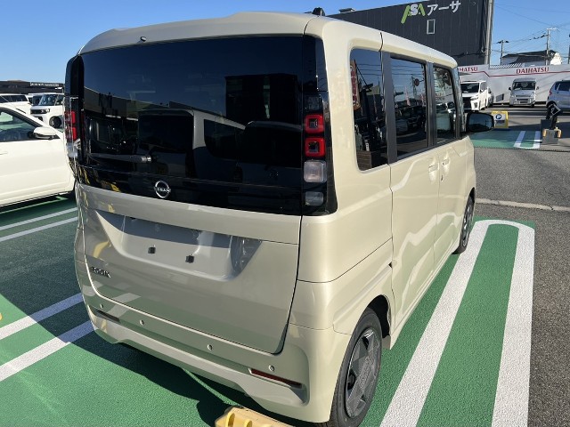 ニッサン ルークス4枚目