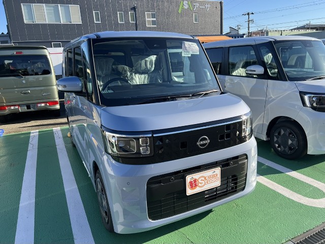 ニッサン ルークス2枚目