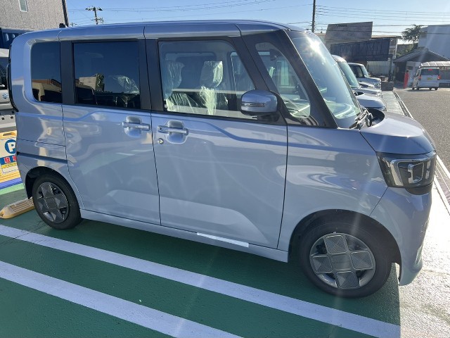 ニッサン ルークス3枚目