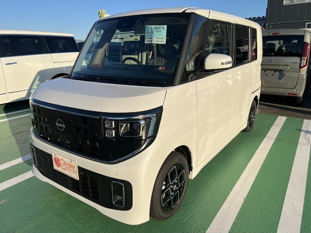 ニッサン ルークス2枚目
